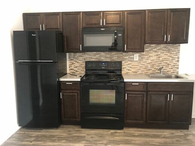 Kitchen - 2106 E Chelten Ave