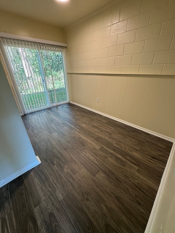 Foto del edificio - 1700 Carlisle Ave