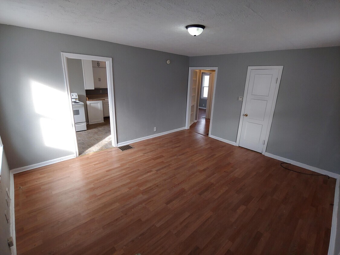 Foto principal - 2006 N Drexel Ave