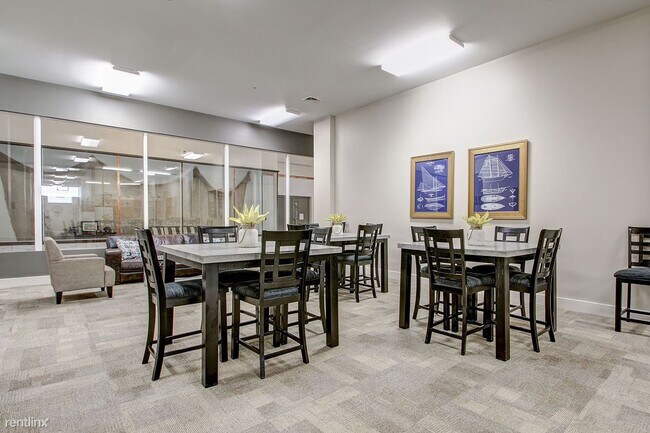 Foto del edificio - 2 br, 1 bath  - Lloyd House