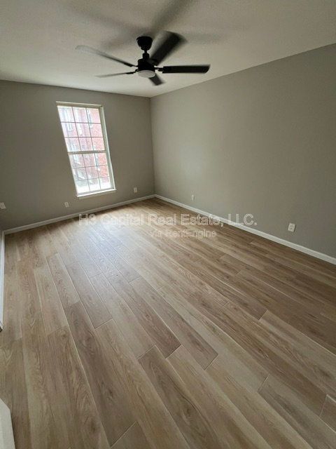 Foto del edificio - 2453 Cleveland Blvd