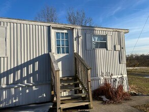 Building Photo - 475 Landis Ln