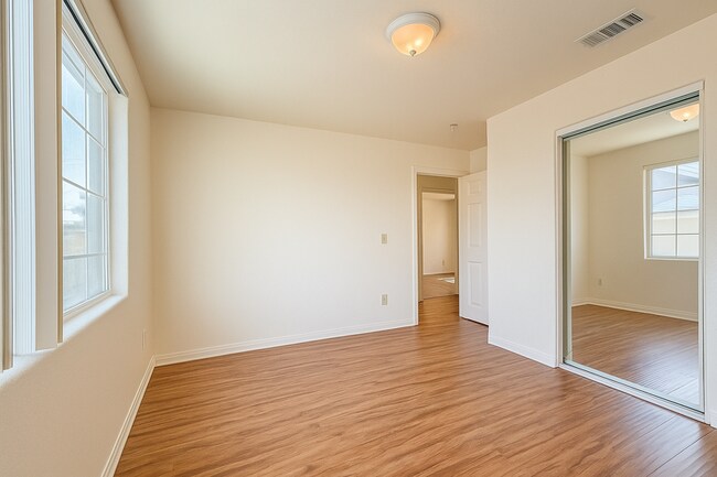 Building Photo - 3431 W 67th St