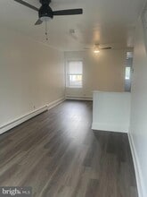 Building Photo - 238 6th Ave