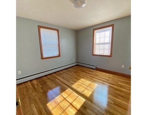 Foto del edificio - 33 Holmes St