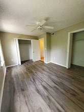 Building Photo - 725 Beverly Ln