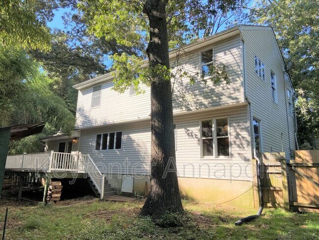 Foto del edificio - 1161 Green Holly Dr