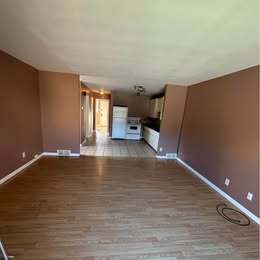 Building Photo - 578 Burnell St