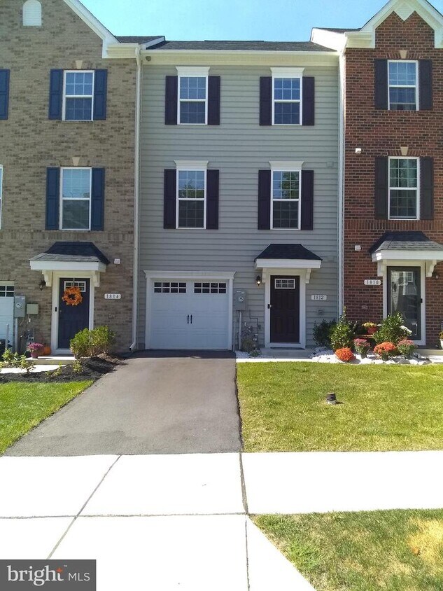 1812 Wind Gate Rd, Baltimore, MD 21227 Townhome Rentals in Baltimore
