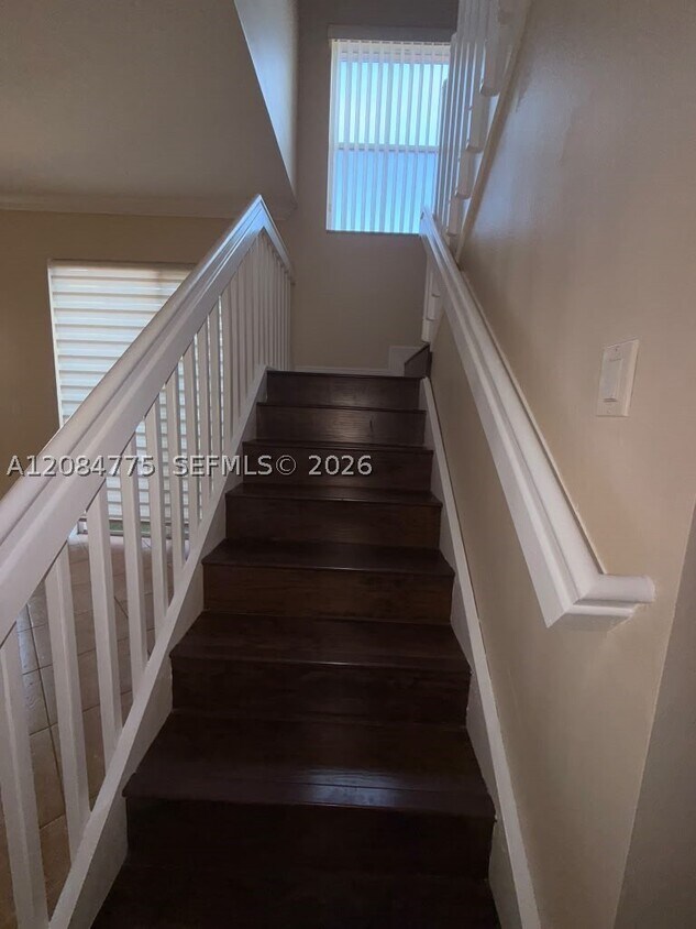 Foto del edificio - 2303 Clipper Pl
