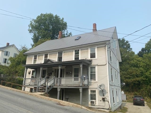 Primary Photo - 172 Maple St