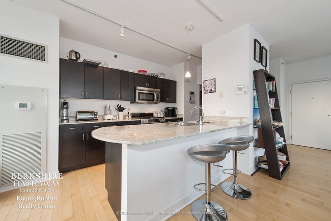 Foto del edificio - 8 E Randolph