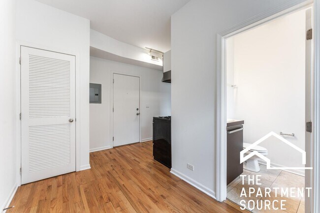 Foto del edificio - 5054 N Winthrop Ave