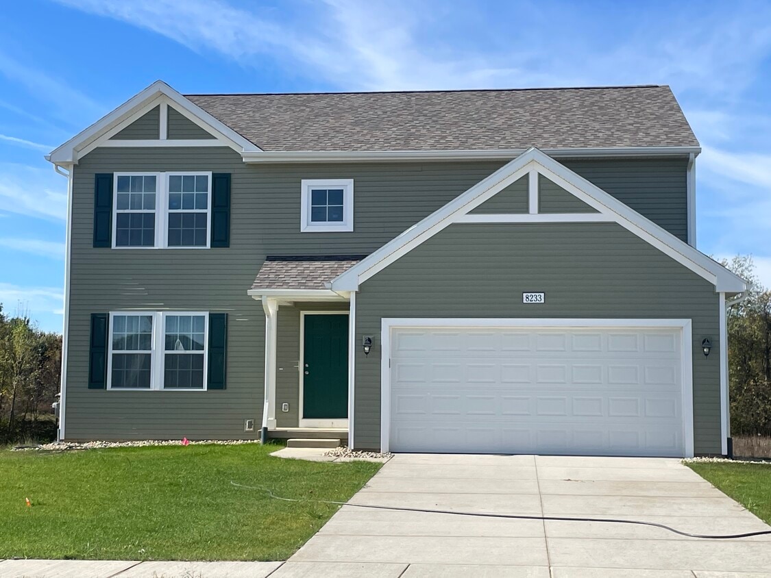 Photo - 8233 Moonlight Creek Ln (Handy Township, MI)