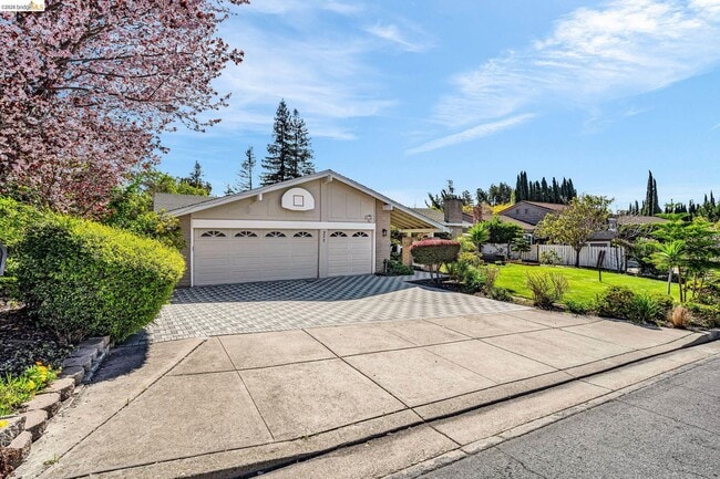 Foto del edificio - 277 Hidalgo Ct