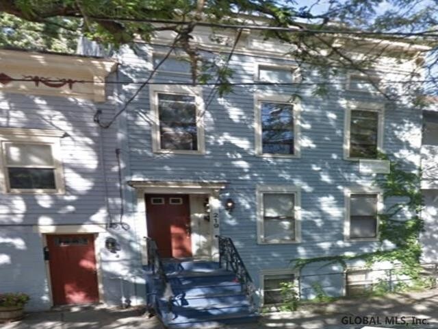 Primary Photo - 219 Elm St