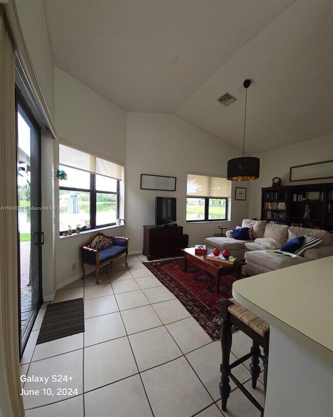 Building Photo - 1360 NW 105th Ave