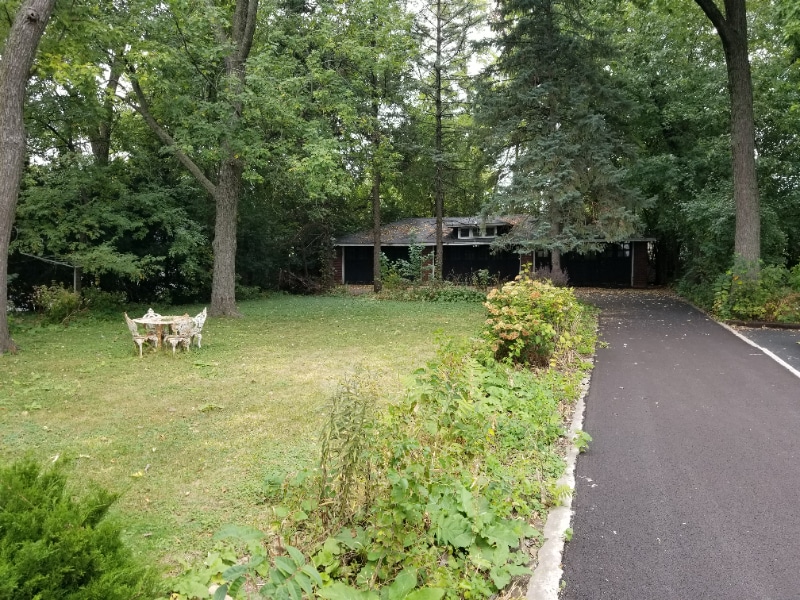 Building Photo - 1101 W Cossitt Ave