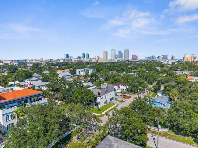 Foto del edificio - 426 S Oregon Ave