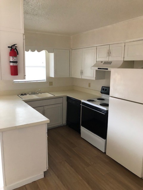 Foto del edificio - 425-501 Westlawn Dr