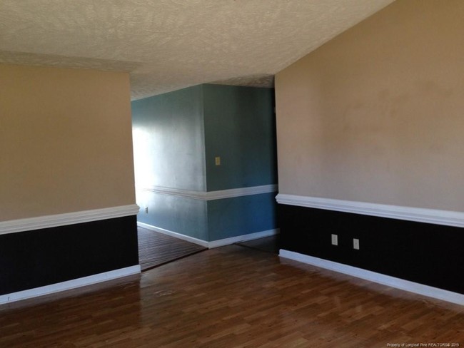 Foto del edificio - 256 Fading Trail Ln