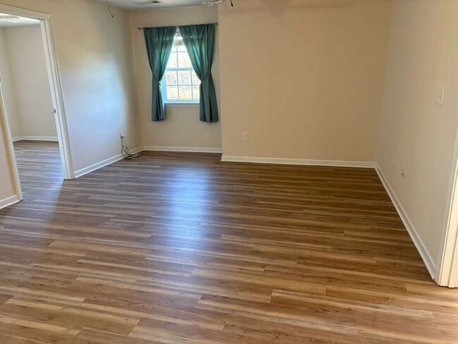 Building Photo - 4615 Fallow Ln