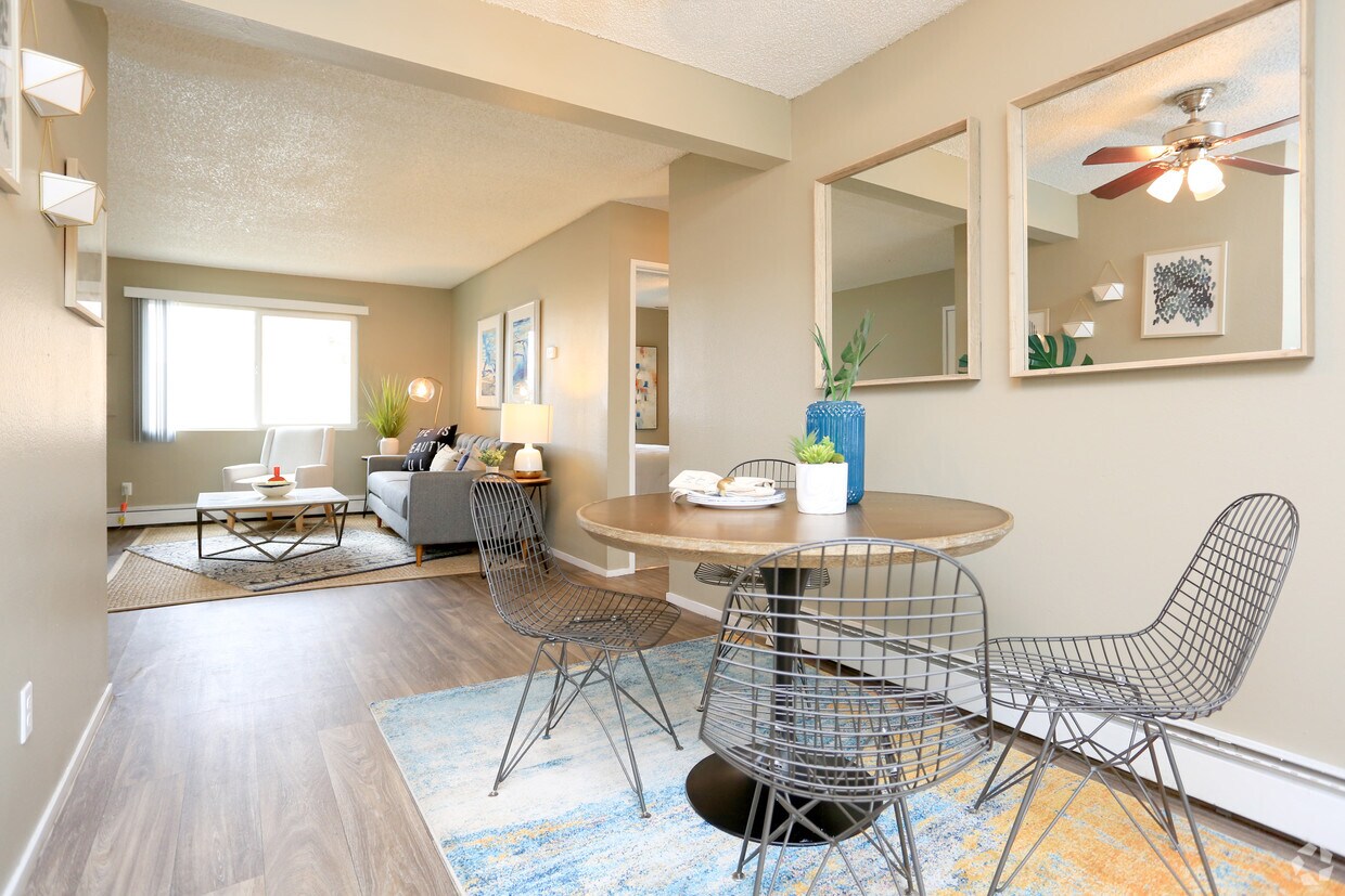 Marina's Edge Apartments in Sparks, NV