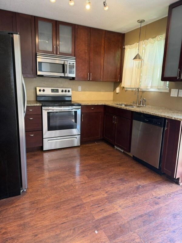 Photo - 380 Elati St House