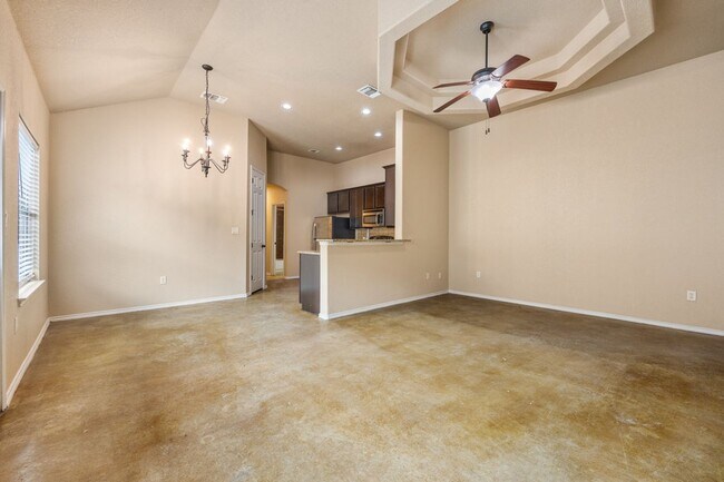 Foto del edificio - AVAILABLE NOW! Nice 3 Bedroom Duplex locat...