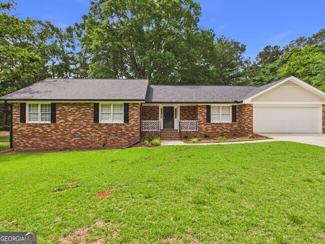 Foto del edificio - 1450 Crooked Creek Rd