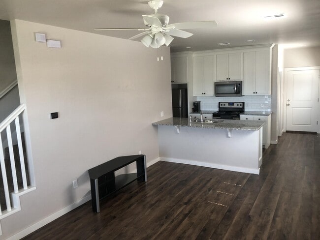 Photo - 1217 E Main St House