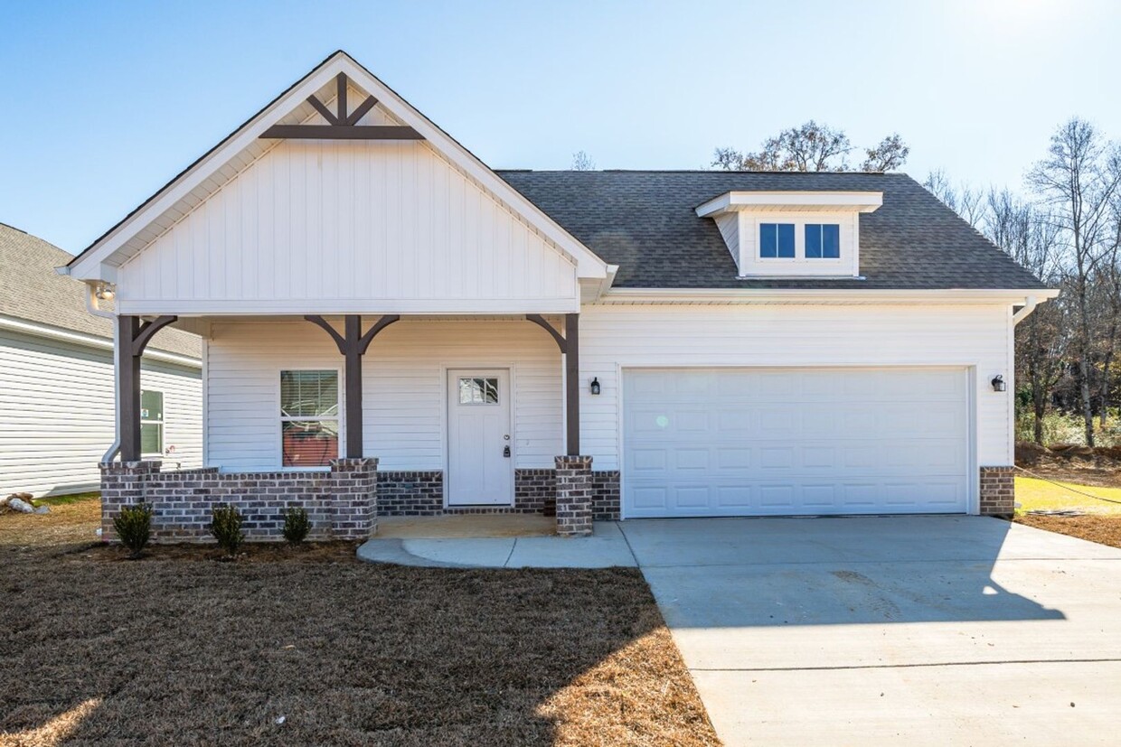 Foto principal - 4287 Al Deric St Tuscaloosa, AL 35401