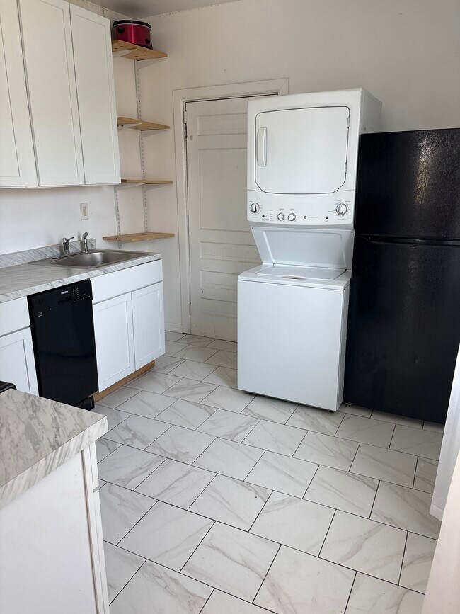 Foto del edificio - 9401 Navarre St