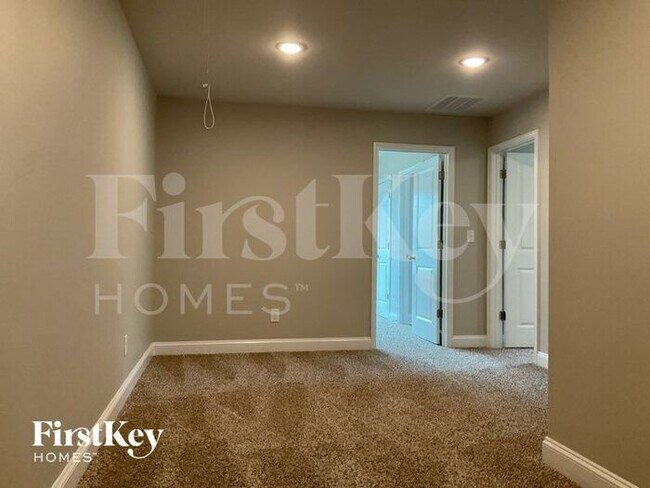 Foto del edificio - 9410 Village View Ct NW