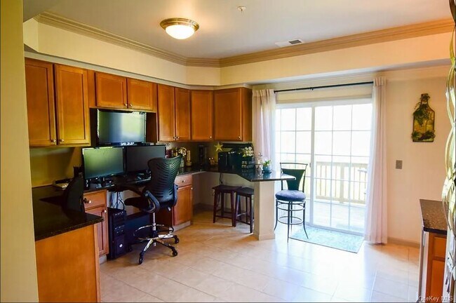 Foto del edificio - 80 Woodlake Dr