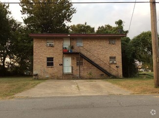Building Photo - 1904 E 2nd St