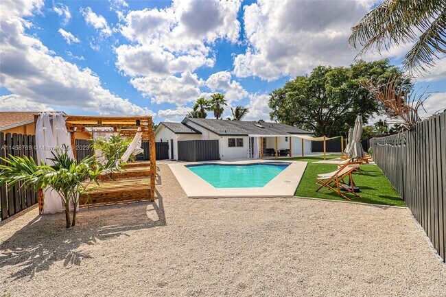 Building Photo - 2853 NW 108th Ave