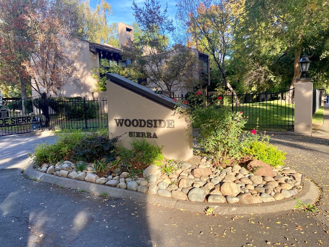 615 Woodside Sierra Unit 3, Sacramento, CA 95825 Condo for Rent in