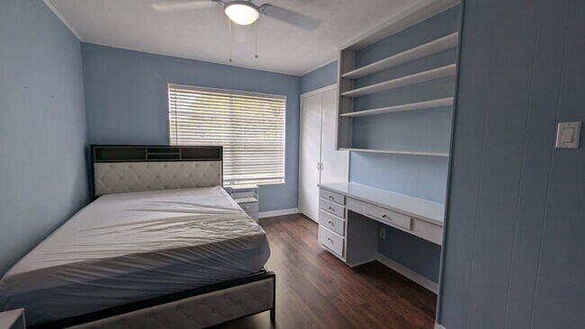 Building Photo - 3806 Plainsman Ln