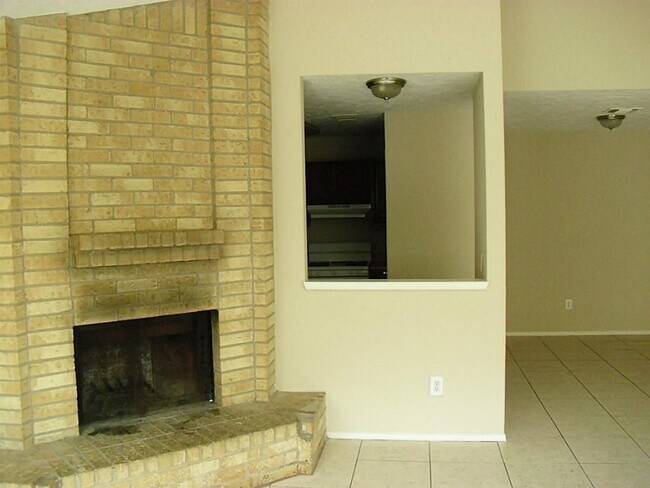 Building Photo - 16505 Monte Carlo Ln