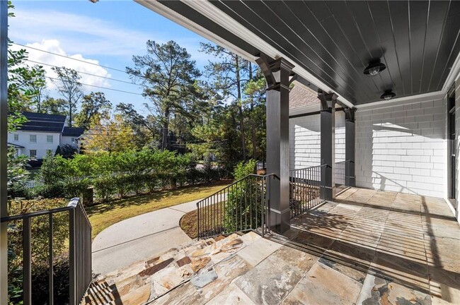 Foto del edificio - 4715 Westfield Dr NE