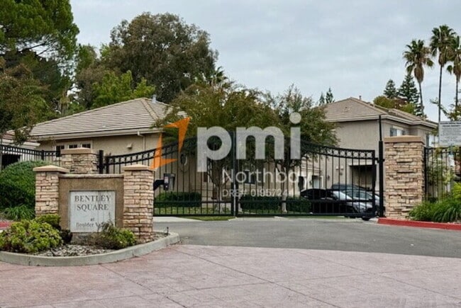 Foto del edificio - 424 Endberg Dr