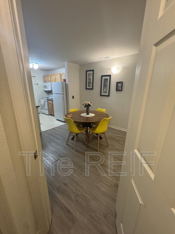 Foto del edificio - 15240 Silver Pkwy