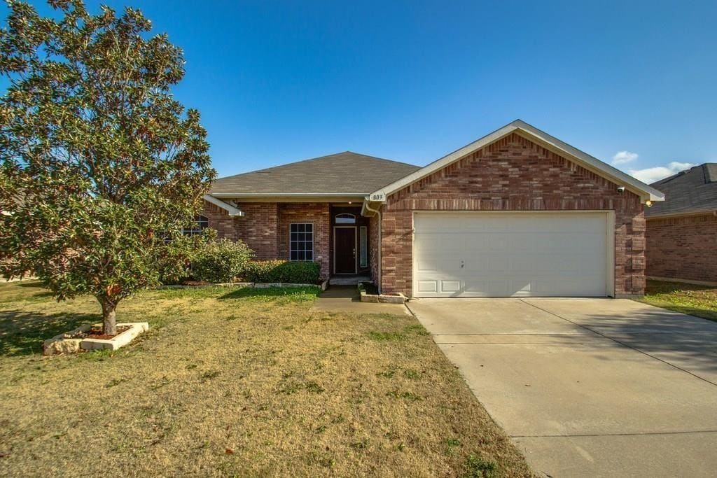 803 Meadowbrook Ln, Mansfield, TX 76063 House for Rent in Mansfield