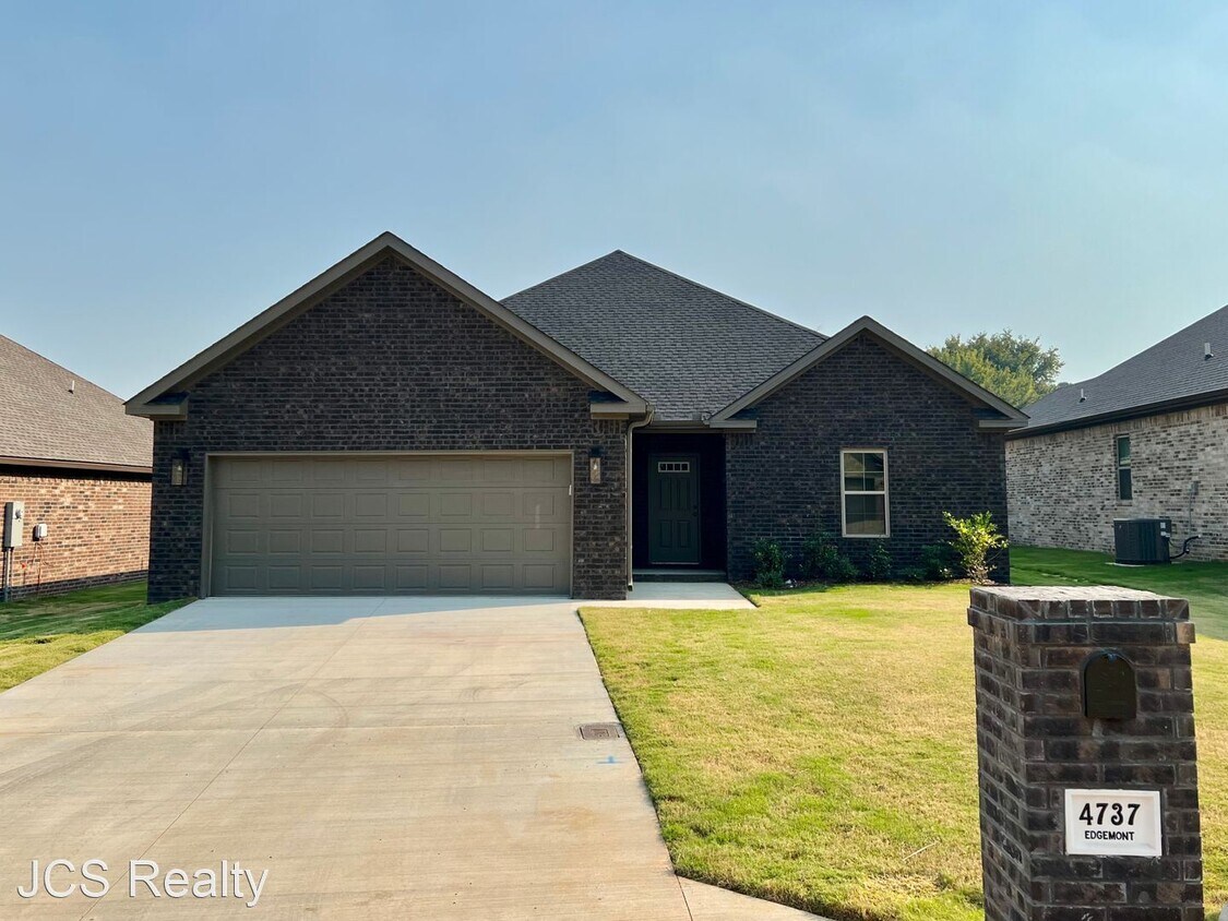 Foto principal - 3 br, 2 bath House - 4737 Edgemont