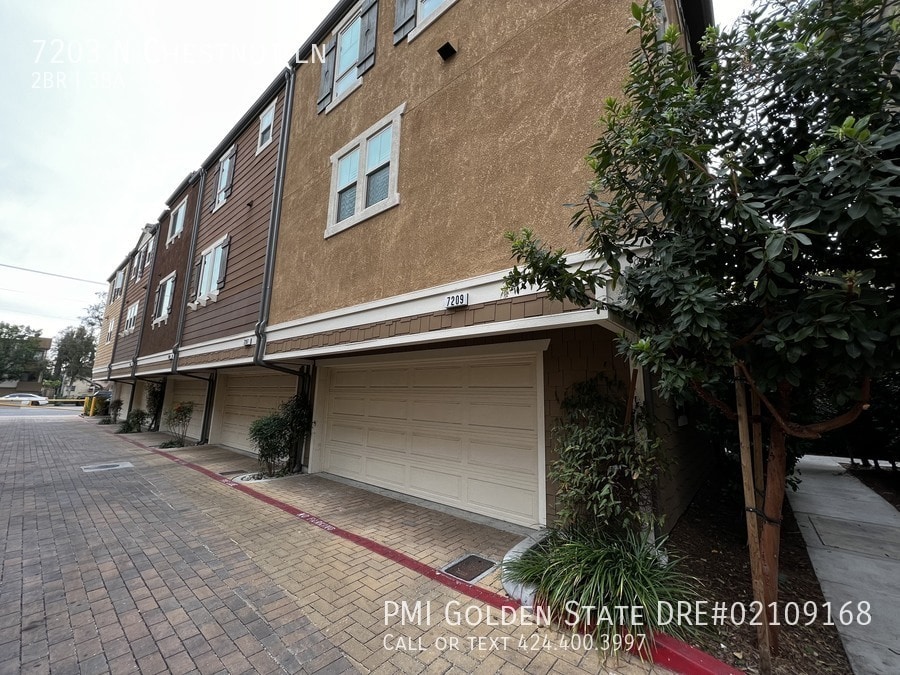 Primary Photo - 7203 N Chestnut Ln