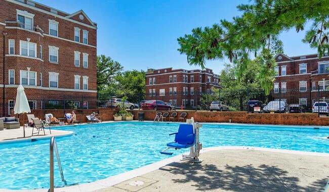 Foto del edificio - 3617 38th St NW