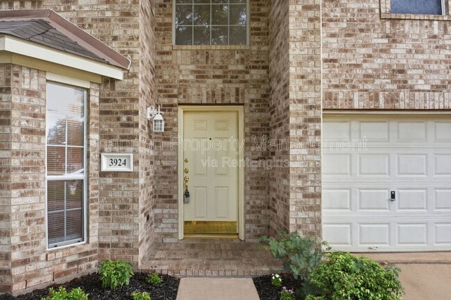 Building Photo - 3924 Highland Vale Ct