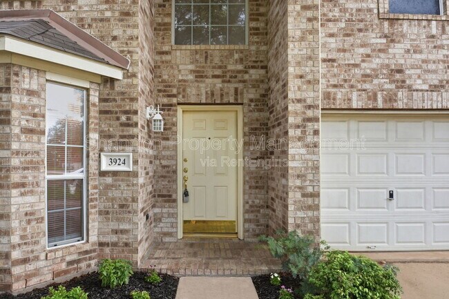 Foto del edificio - 3924 Highland Vale Ct