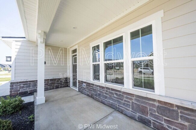 Foto del edificio - 581 Roosevelt St